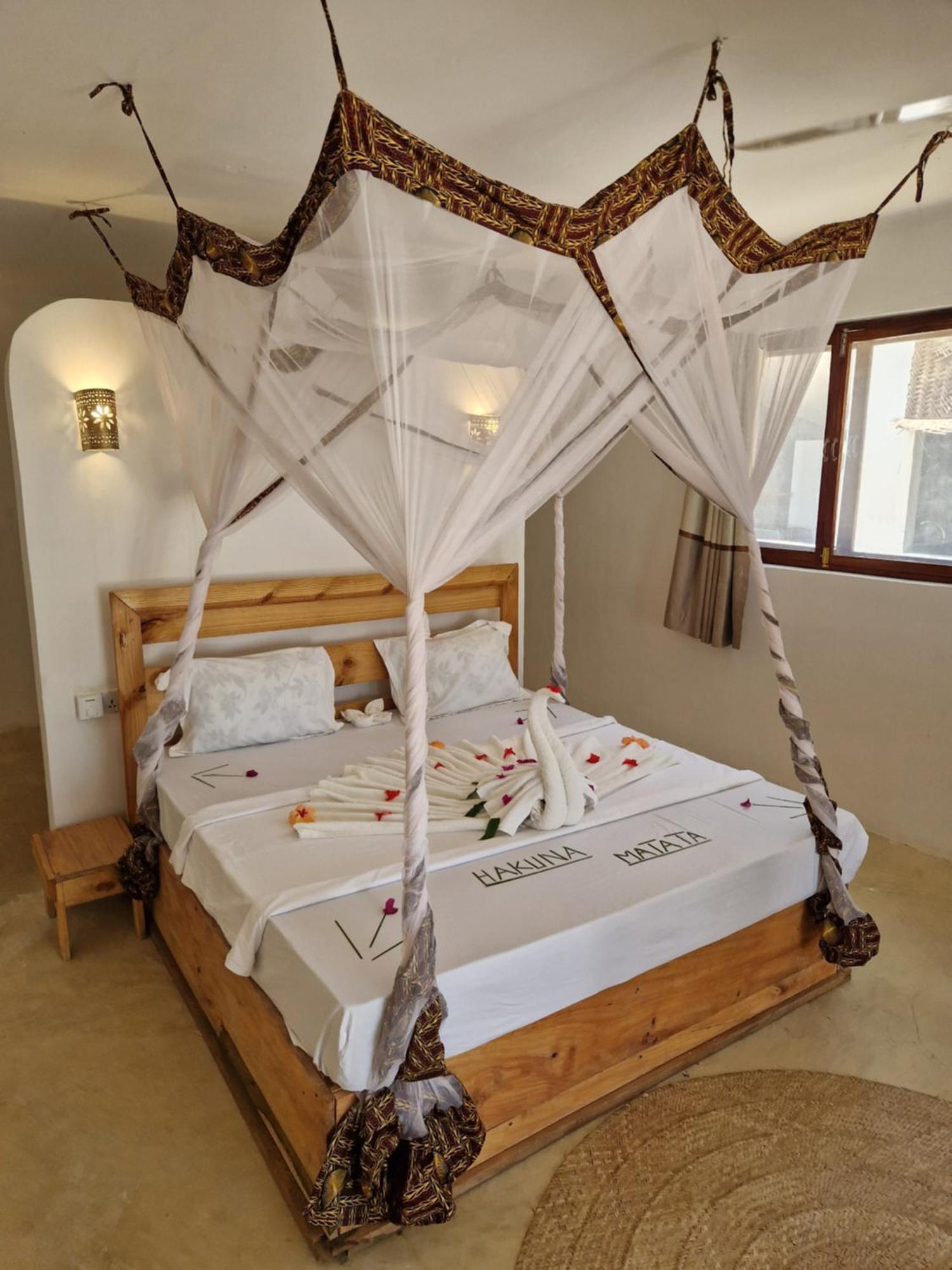 Dikoni Uroa Zanzibar Vera Beach Hotel By Moonshine חדר תמונה