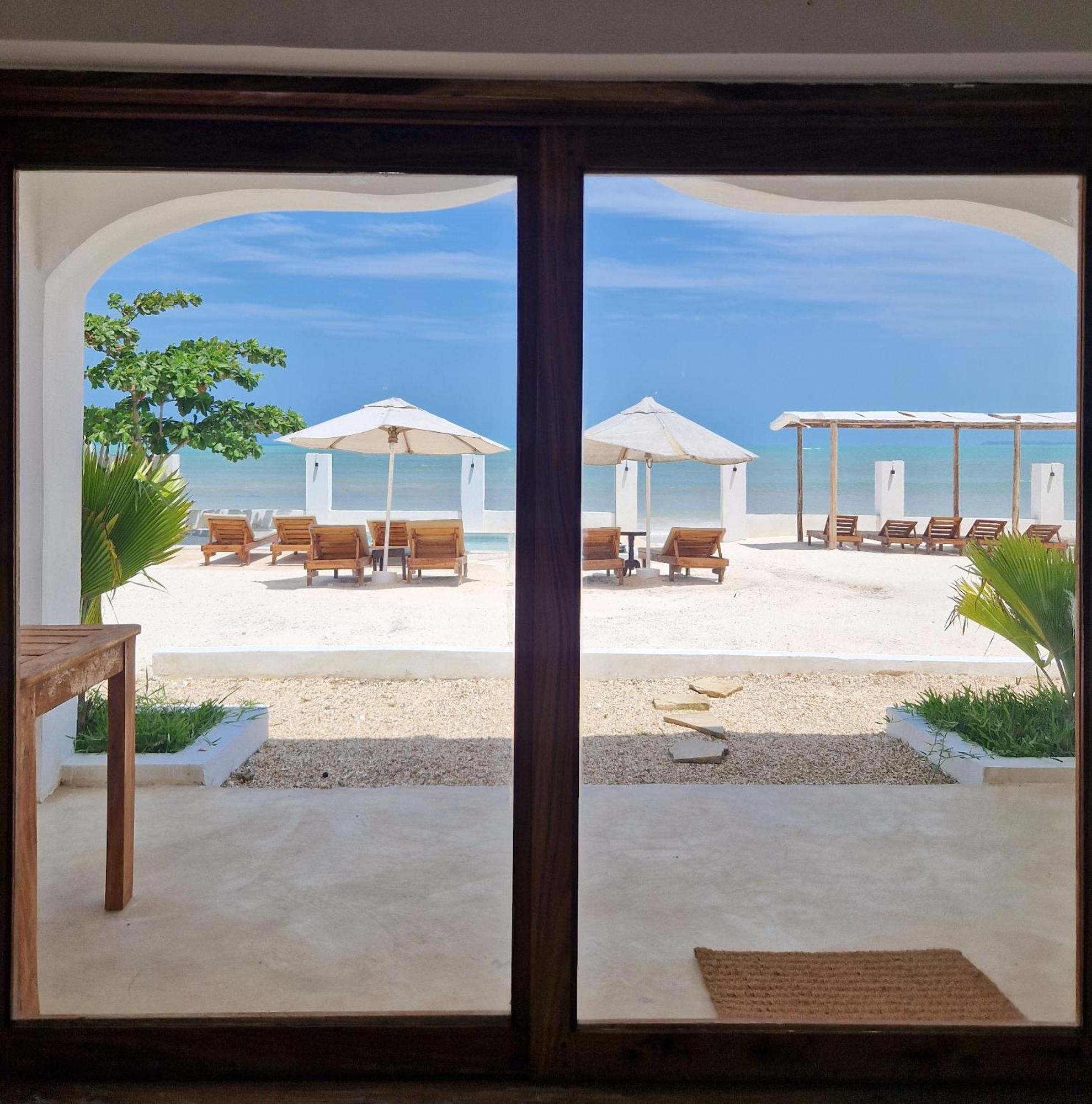 Dikoni Uroa Zanzibar Vera Beach Hotel By Moonshine חדר תמונה